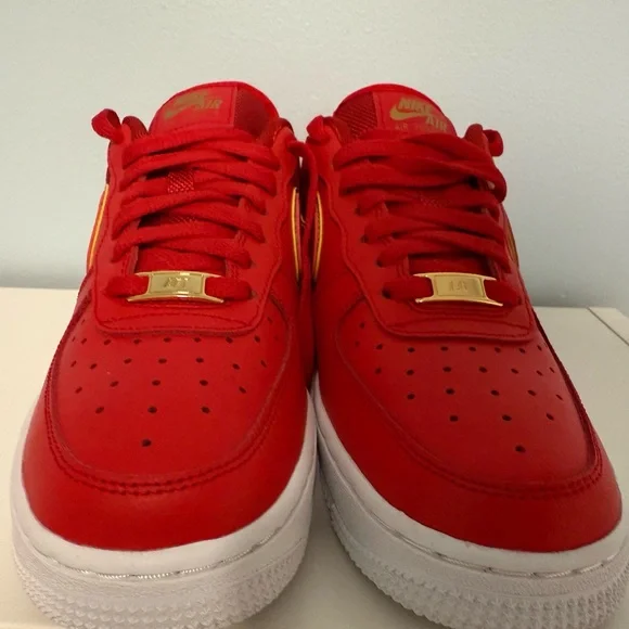 NEW-Nike Air Force 1 Red with Gold Details- NEVER WORN size 6.5 - Picture 8 of 13